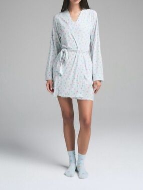 SKIMS SOFT LOUNGE
SHORT ROBE nwt